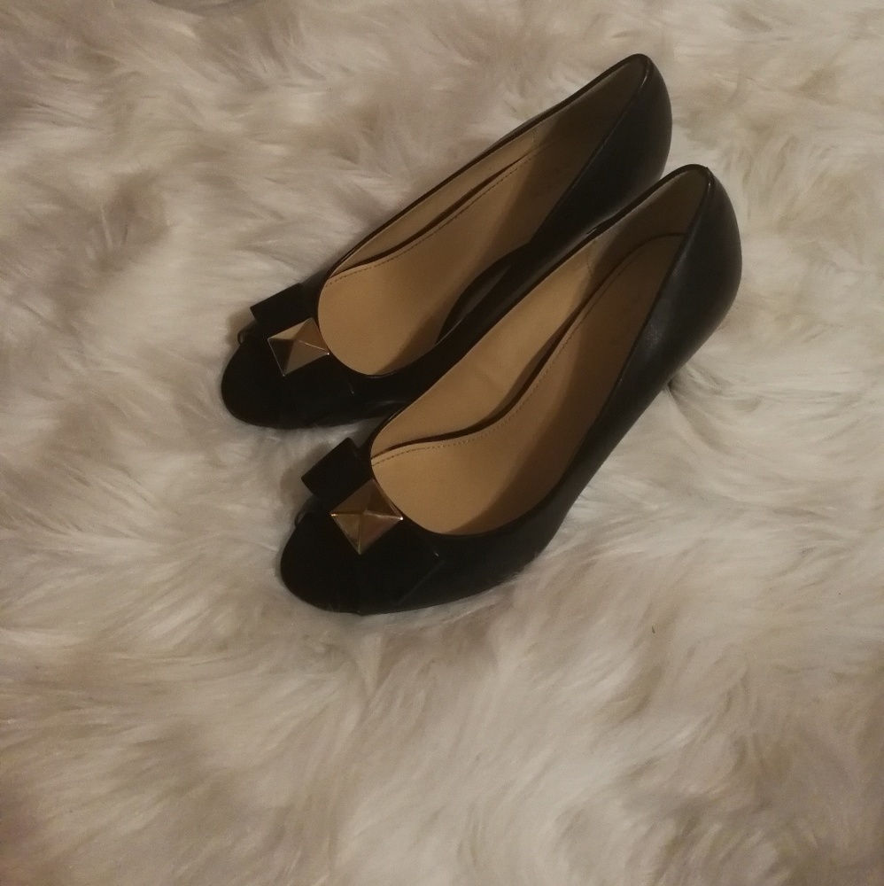 Liz Claborne Black Heels